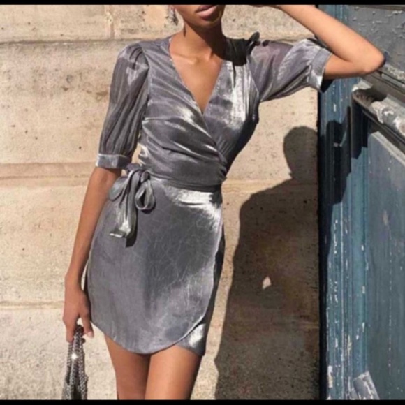 ⬅️ Zara Metallic Effect Dress NWT ➡️ - Picture 2 of 9